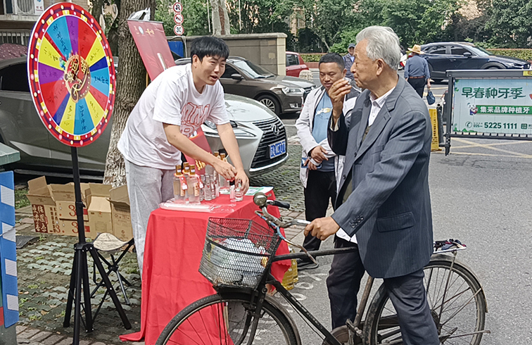 东方鼎酒业新人特辑| 烟火里觅星光，心中寻得梦飞扬！